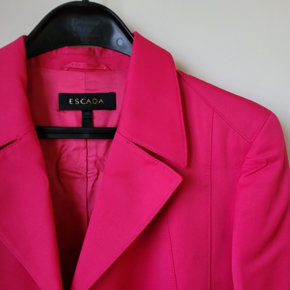 ESCADA Vintage 100% wool hot pink blazer